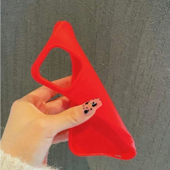 ⚠️Clearance iPhone 12/Pro/Pro Max Solid Red Phone Case SAU - Picture 2 of 3